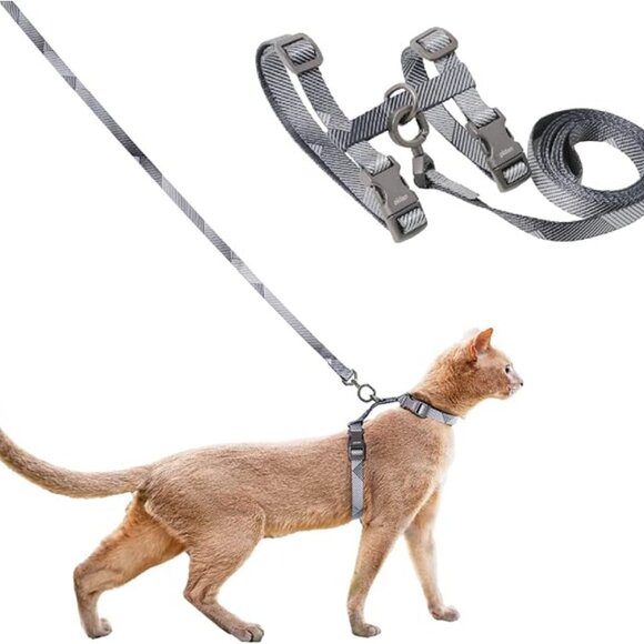 Dog/Cat Harness & Leash Set 	1 Count (Pack of 1) - Picture 2 of 4